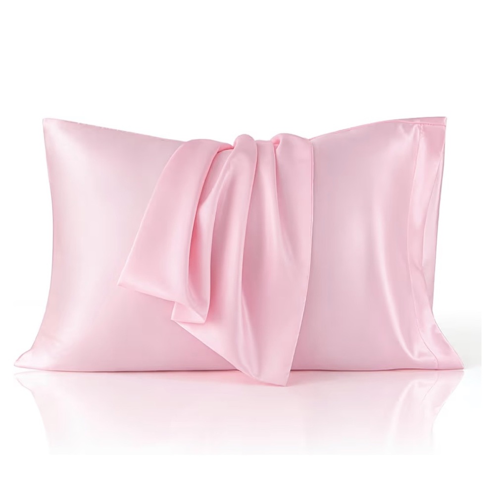 NEW! 💗 PAIR of Satin Pillow Cases